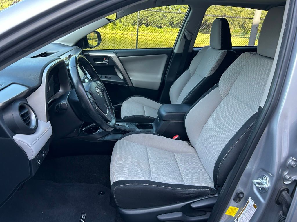 Thumbnail: 2018 Toyota RAV4 - 13