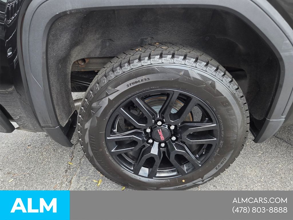 Used 2021 Black GMC Elevation image 13