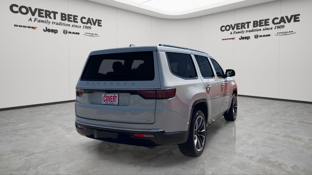 Used 2022 White Jeep Series III image 9