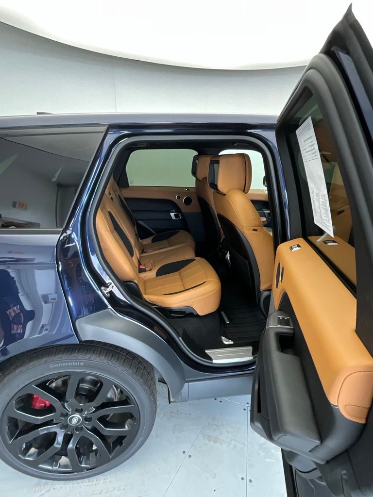 Thumbnail: 2019 Land Rover Range Rover Sport - 9