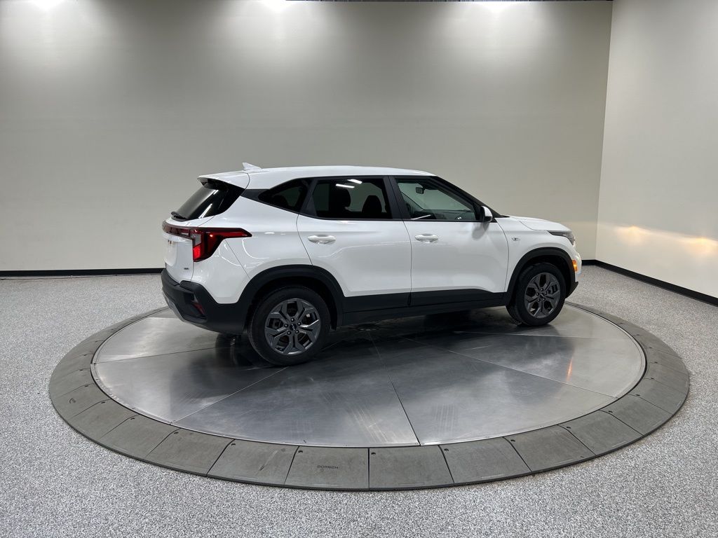 used 2025 Kia Seltos car, priced at $22,993