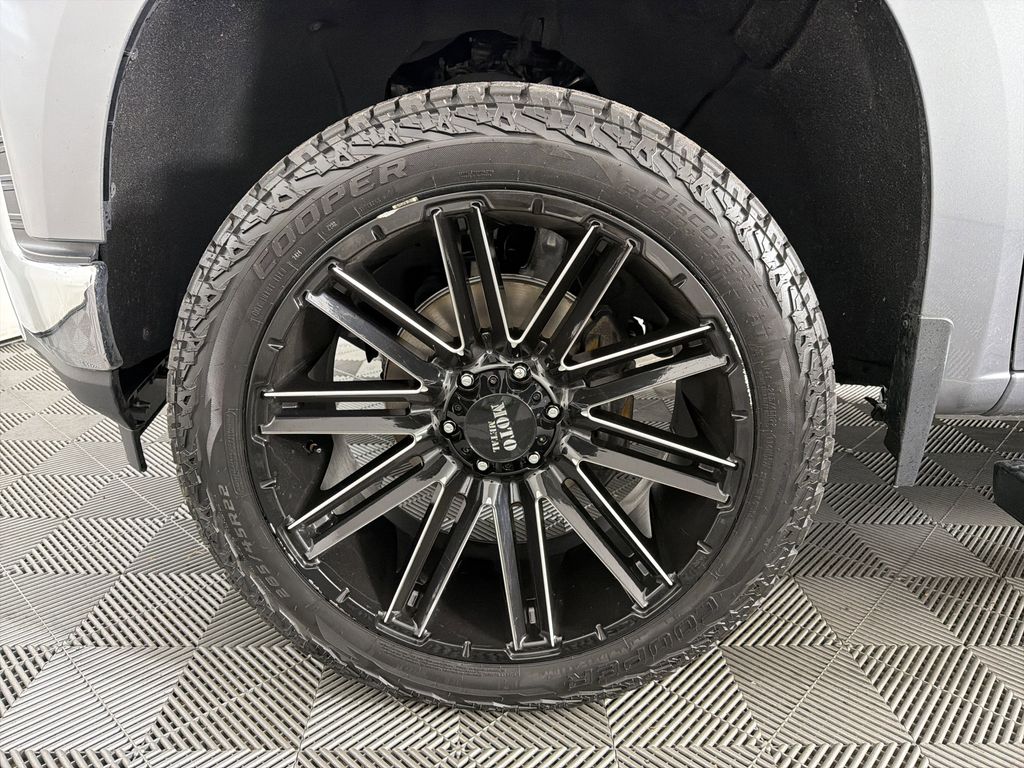 used 2021 Chevrolet Silverado 1500 car, priced at $45,977