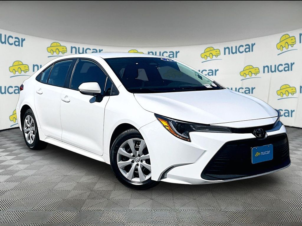 2023 Toyota Corolla — photo 1