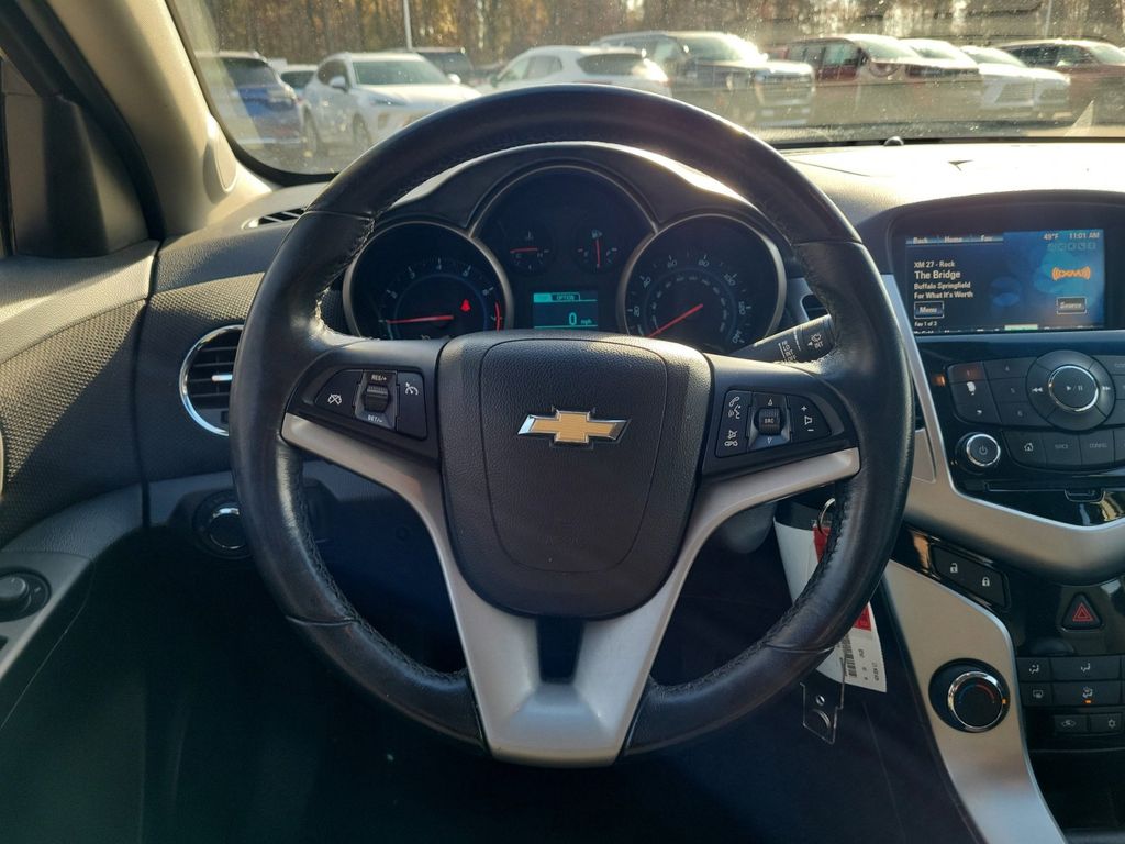 2014 Chevrolet Cruze 1LT 11