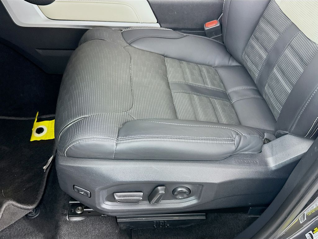 Thumbnail: 2024 Toyota Tundra - 20