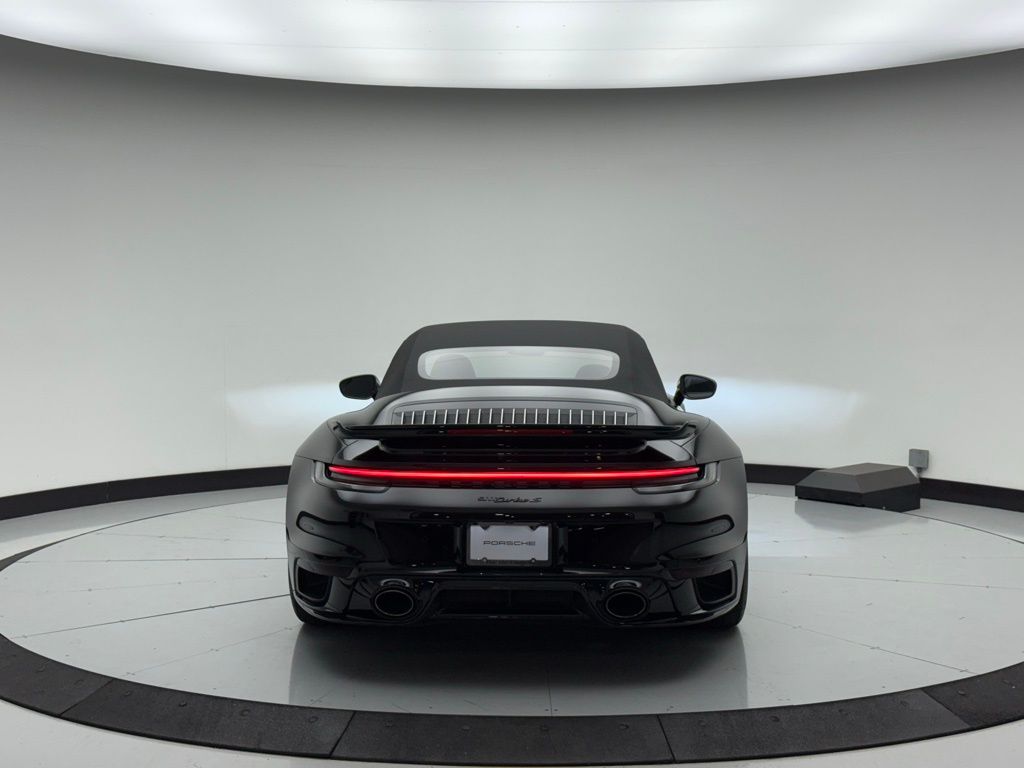 2022 Porsche 911 Turbo S 8