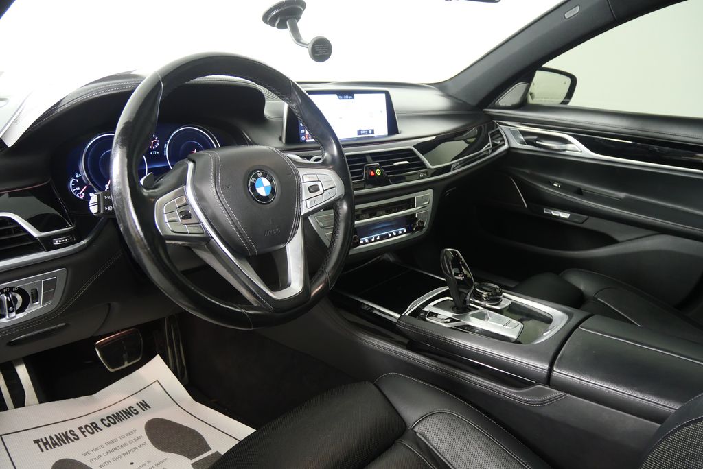 2018 BMW 7 Series 740i xDrive 12