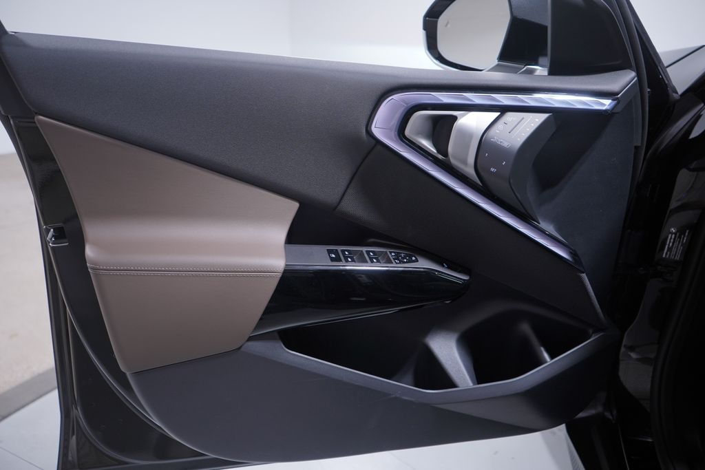 Thumbnail: 2026 BMW X3 - 10