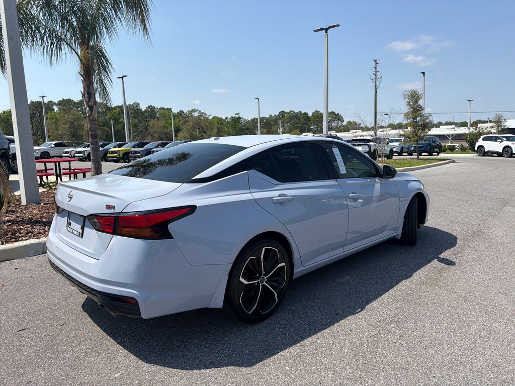 Used 2024 Nissan Altima 2.5 SR 4D Sedan