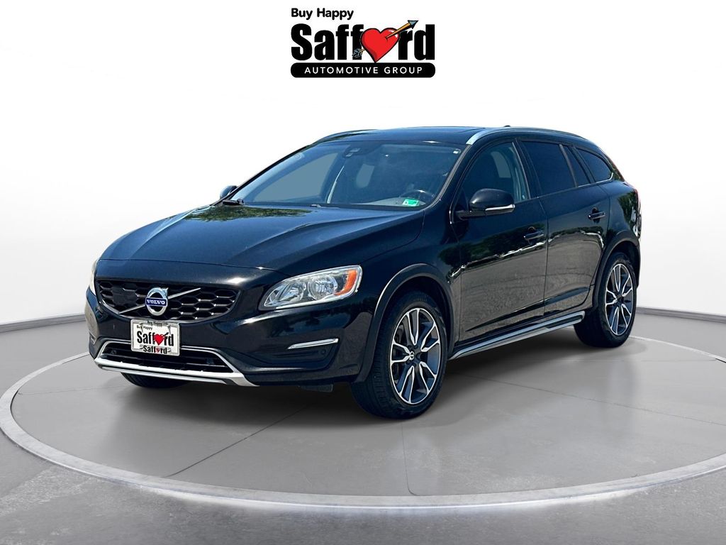 2018 Volvo V60 Cross Country T5