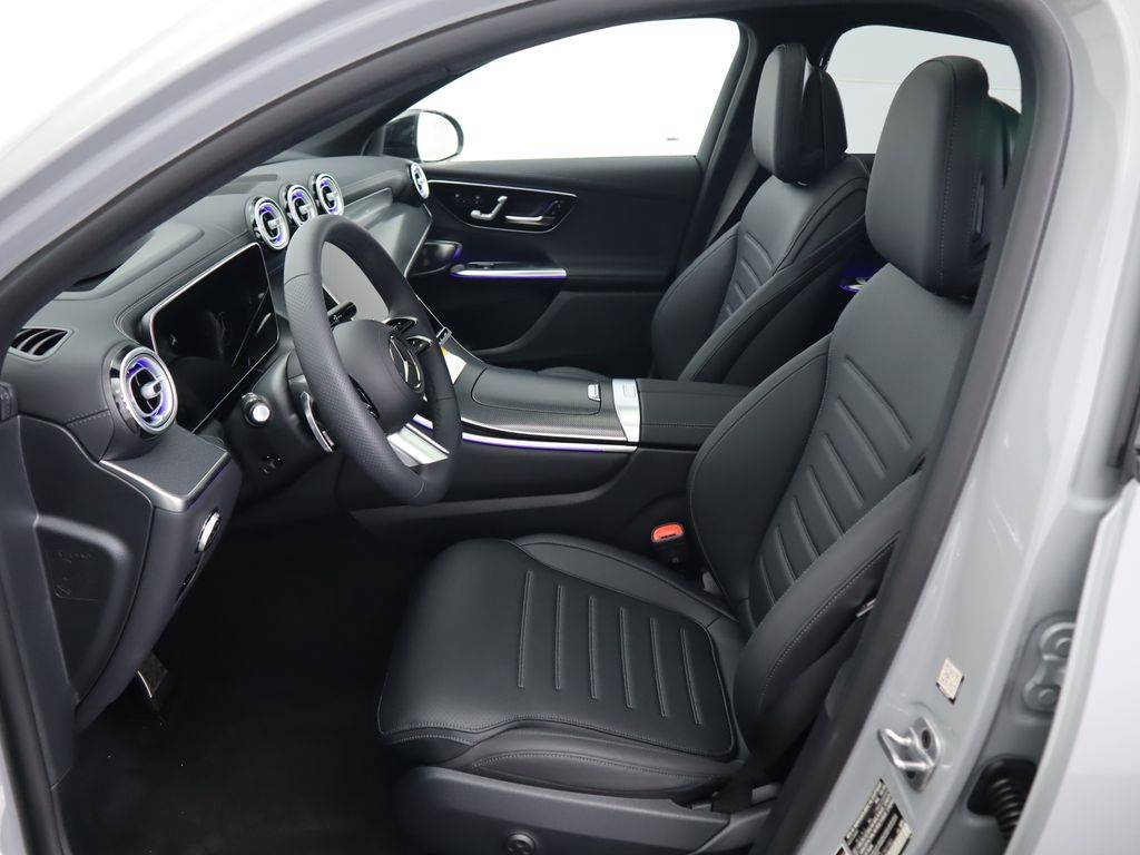 2025 Mercedes-Benz GLC 300 20