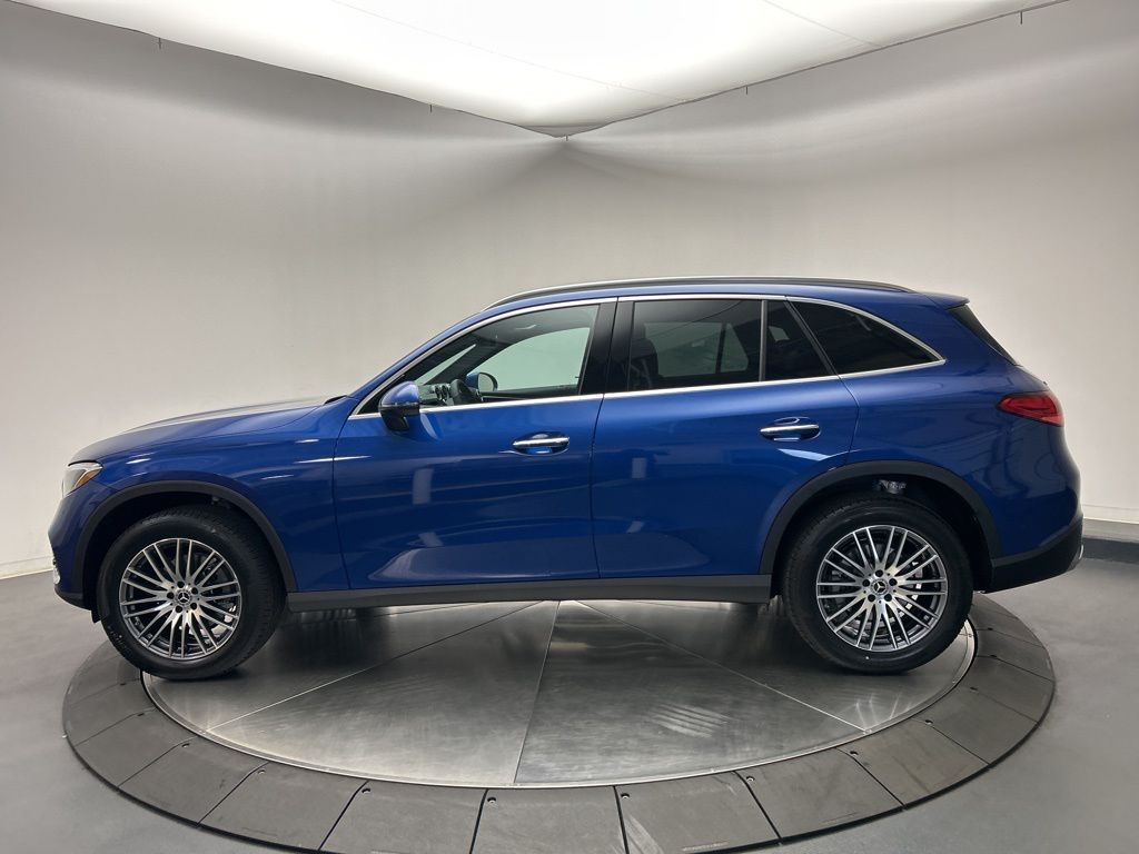 Thumbnail: 2026 Mercedes-Benz GLC - 4