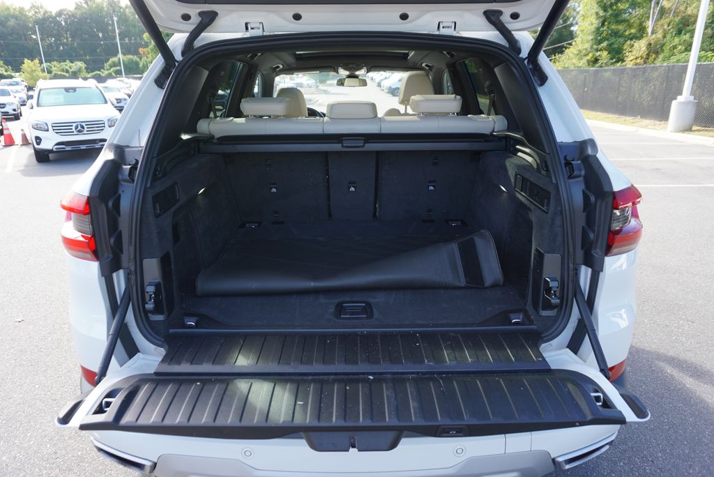 Thumbnail: 2022 BMW X5 - 18