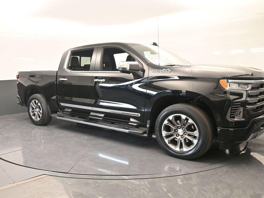 Used 2022 Black Chevrolet High Country image 8