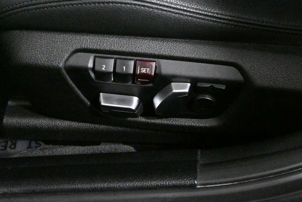 2019 BMW 3 Series 330i xDrive 29
