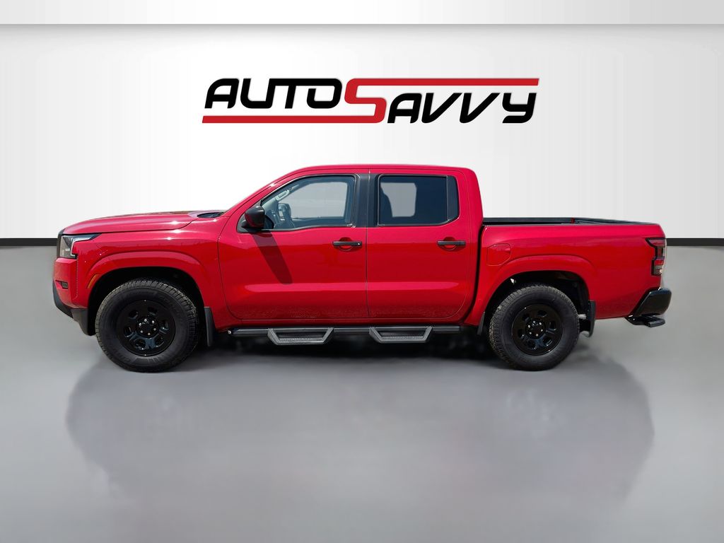 Used 2022 Red Nissan S image 4