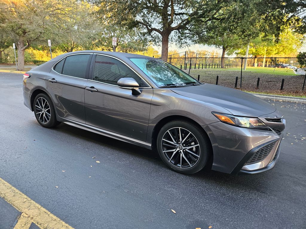 2024 Toyota Camry SE 7