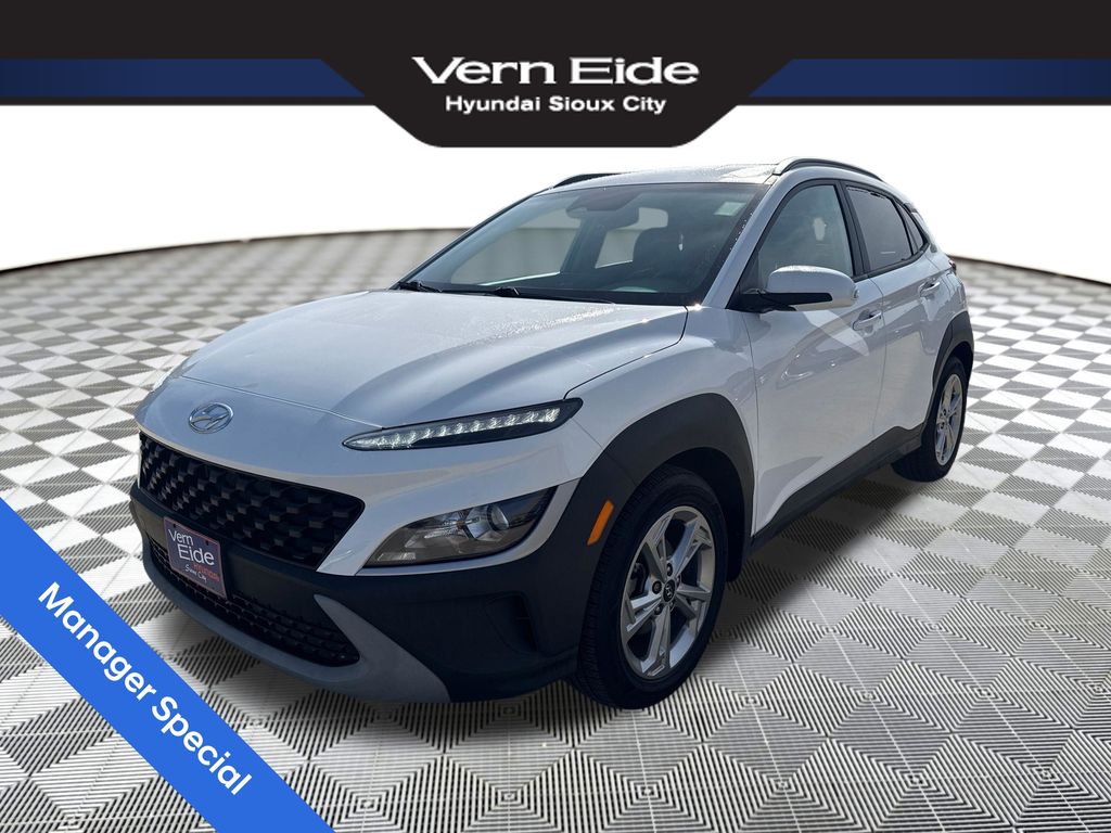 Lunar White 2022 Hyundai Kona SUV / Crossover Front-Wheel Drive Continuously Variable Transmission
