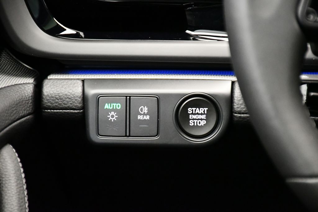 Thumbnail: 2026 Porsche Panamera - 21