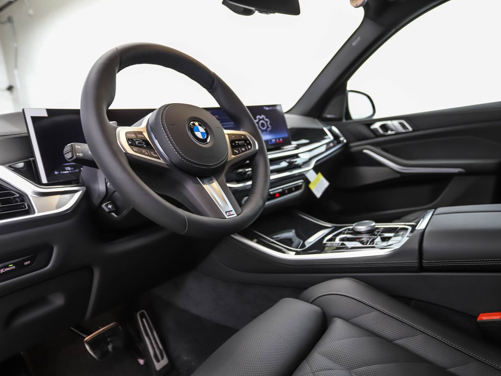 Thumbnail: 2026 BMW X5 - 10