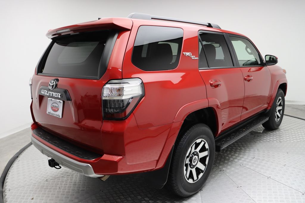 2024 Toyota 4Runner TRD Off Road 8