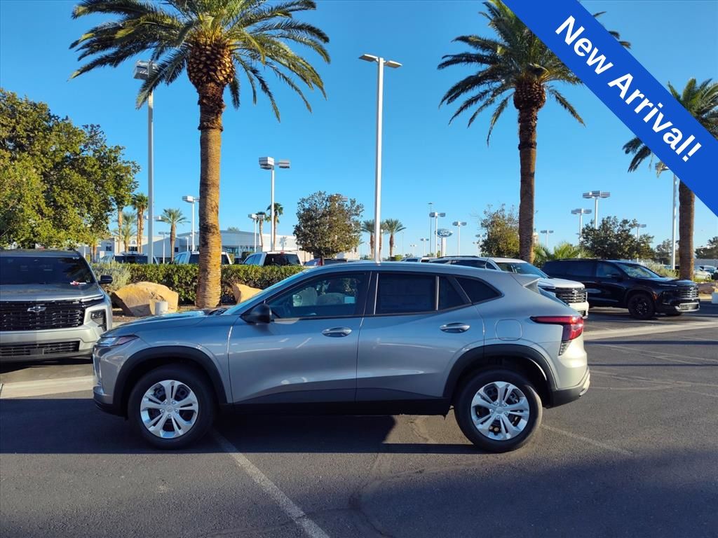 Sterling Gray Metallic 2026 Chevrolet Trax SUV / Crossover Front-Wheel Drive 6-Speed Automatic