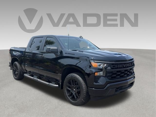  2026 Chevrolet Silverado 1500 Custom Crew Cab 4WD   