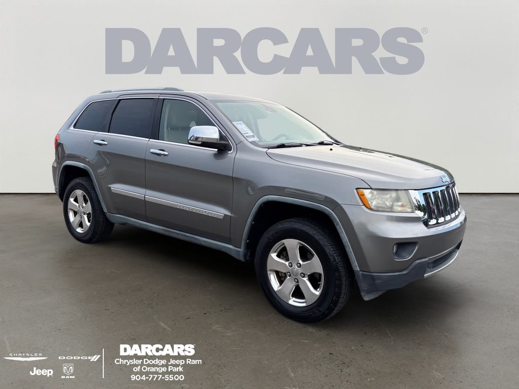 Mineral Gray Metallic Clearcoat 2011 Jeep Grand Cherokee SUV / Crossover 4X2 5-Speed Automatic