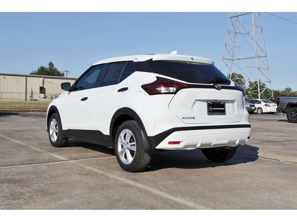 2025 Nissan Kicks Play S White at South Houston Nissan