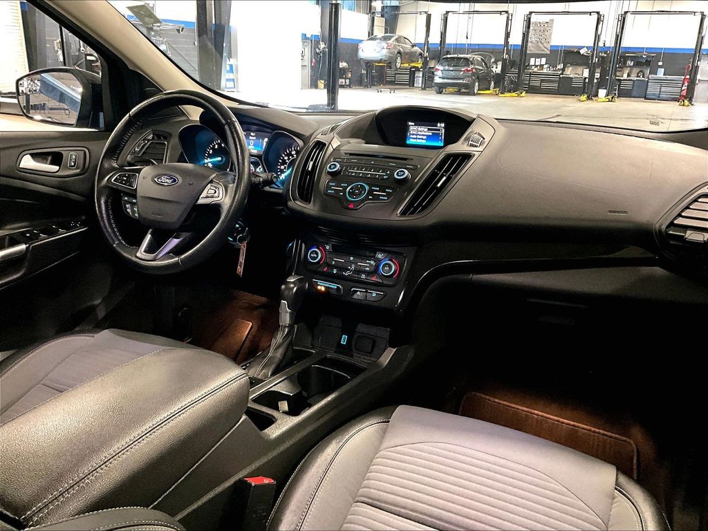 2018 Ford Escape — photo 14