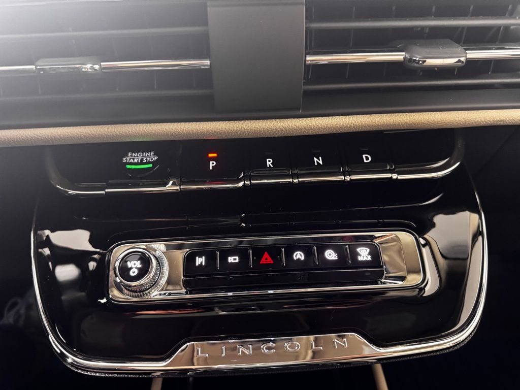 Certified Used 2025 Black Lincoln Reserve image 16