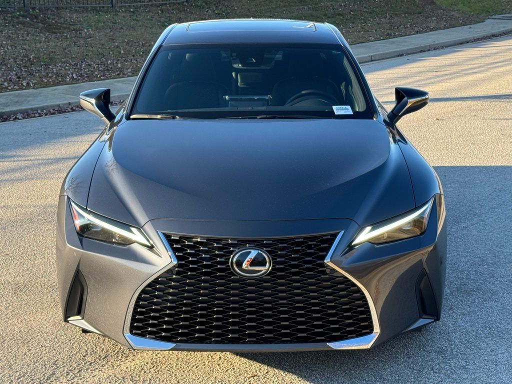 2024 Lexus IS 300 8