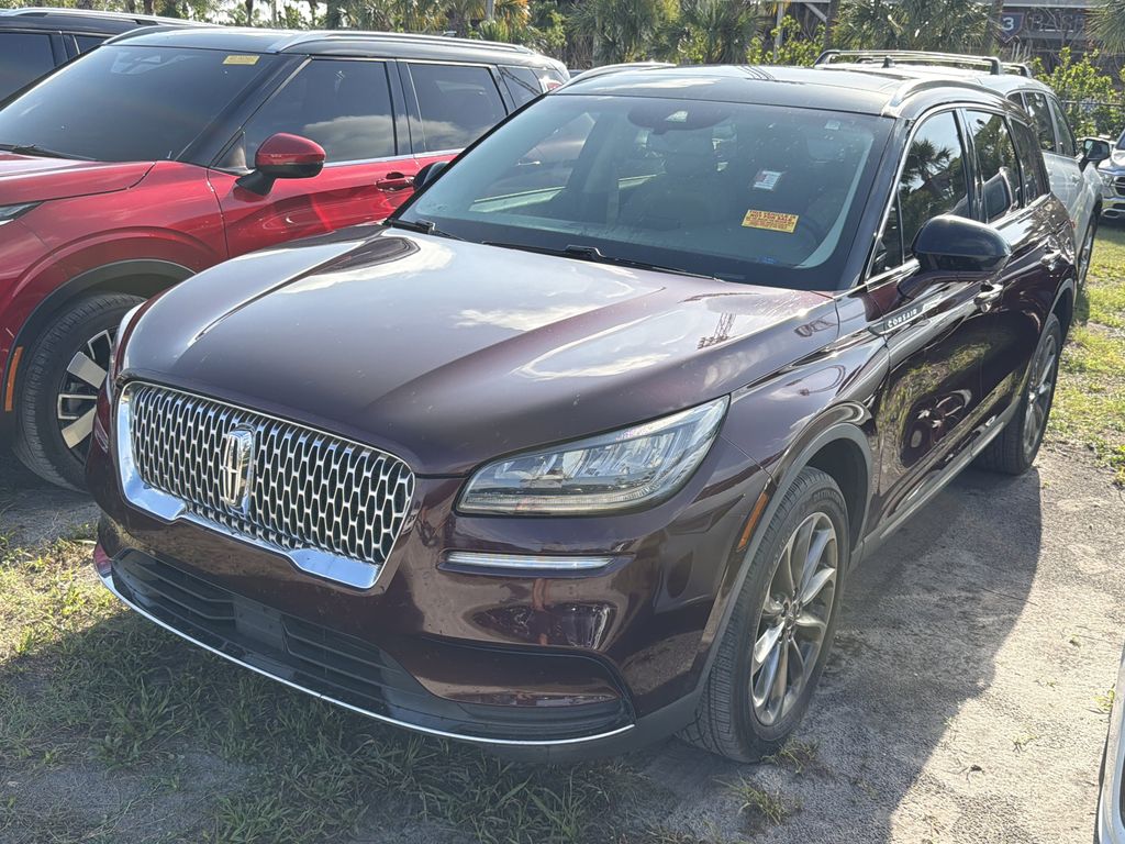 View vehicle photo 3