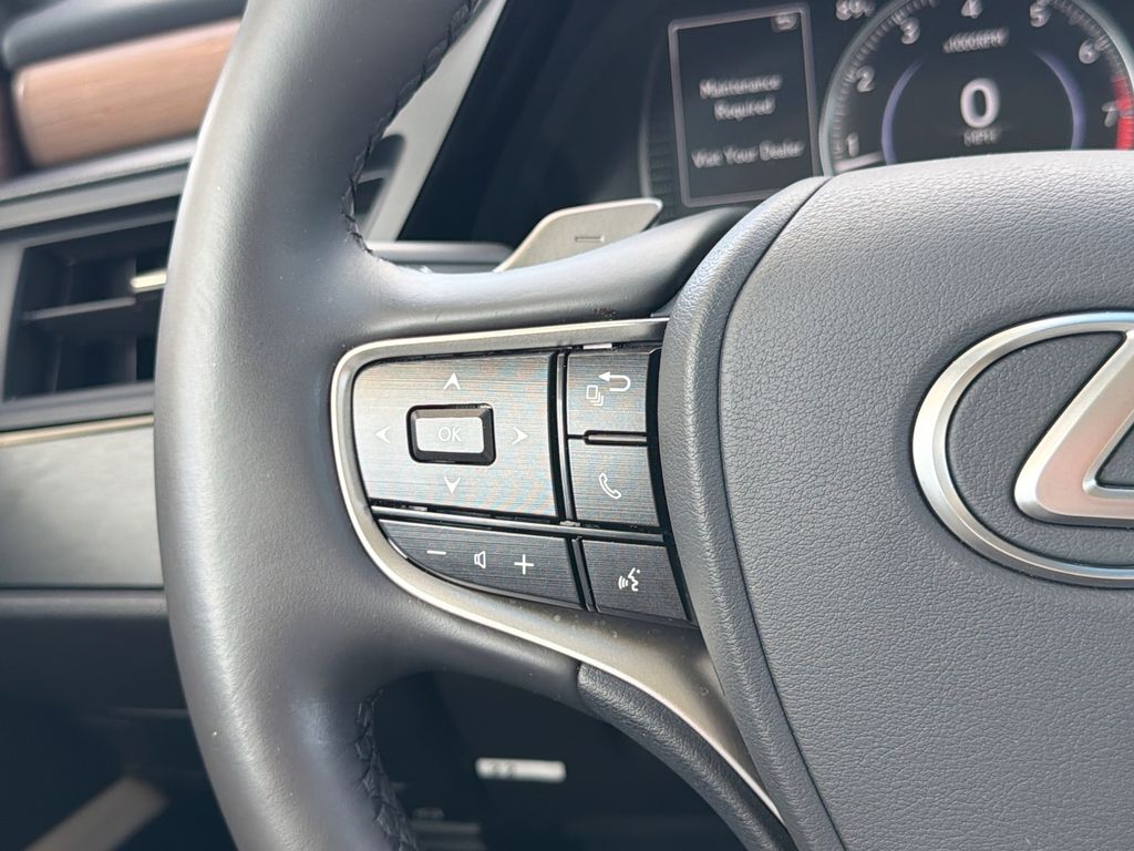 Thumbnail: 2024 Lexus ES - 26