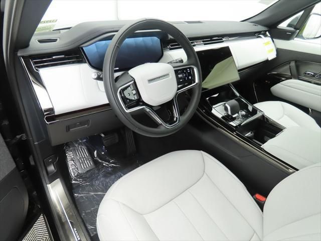 Thumbnail: 2026 Land Rover Range Rover Sport - 10