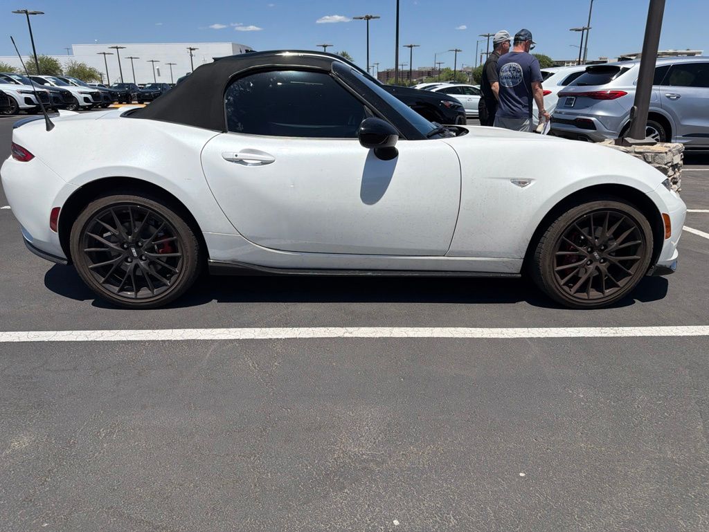 Thumbnail: 2024 Mazda MX-5 Miata - 7