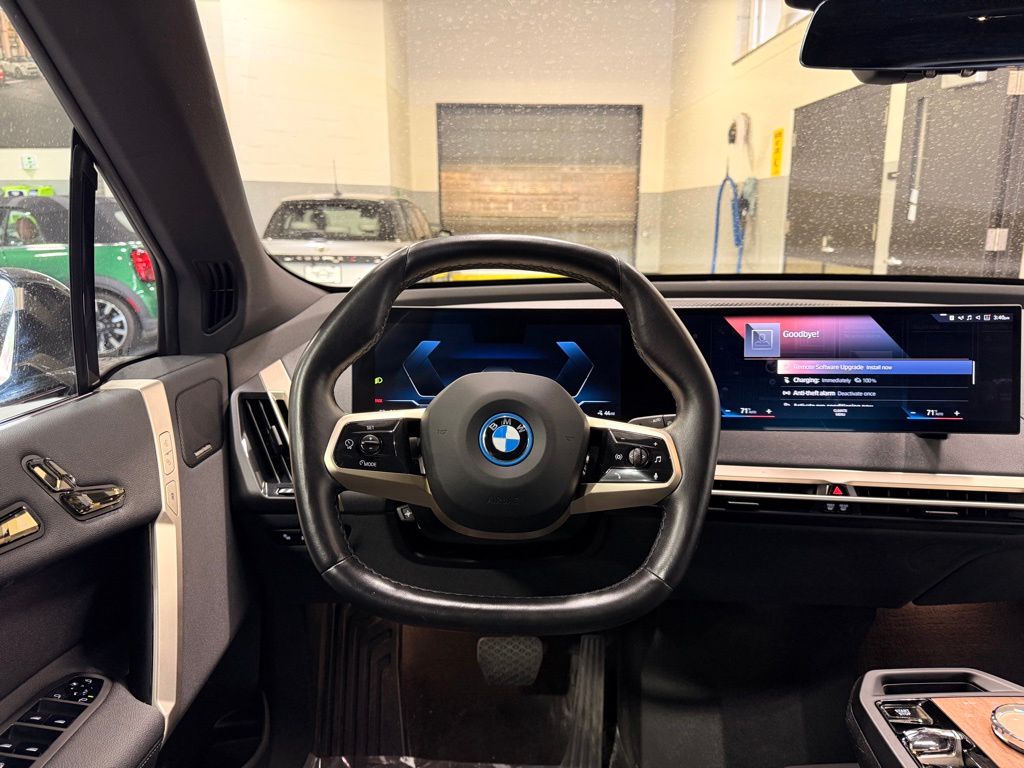 Thumbnail: 2023 BMW iX - 24
