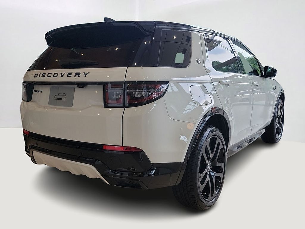 Thumbnail: 2025 Land Rover Discovery Sport - 3