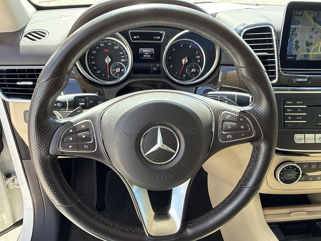 Thumbnail: 2017 Mercedes-Benz GLE - 21