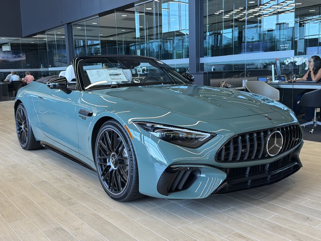 MANUFAKTUR Light Moss Green 2027 Mercedes-Benz SL-Class Convertible All-Wheel Drive 9-Speed Automatic