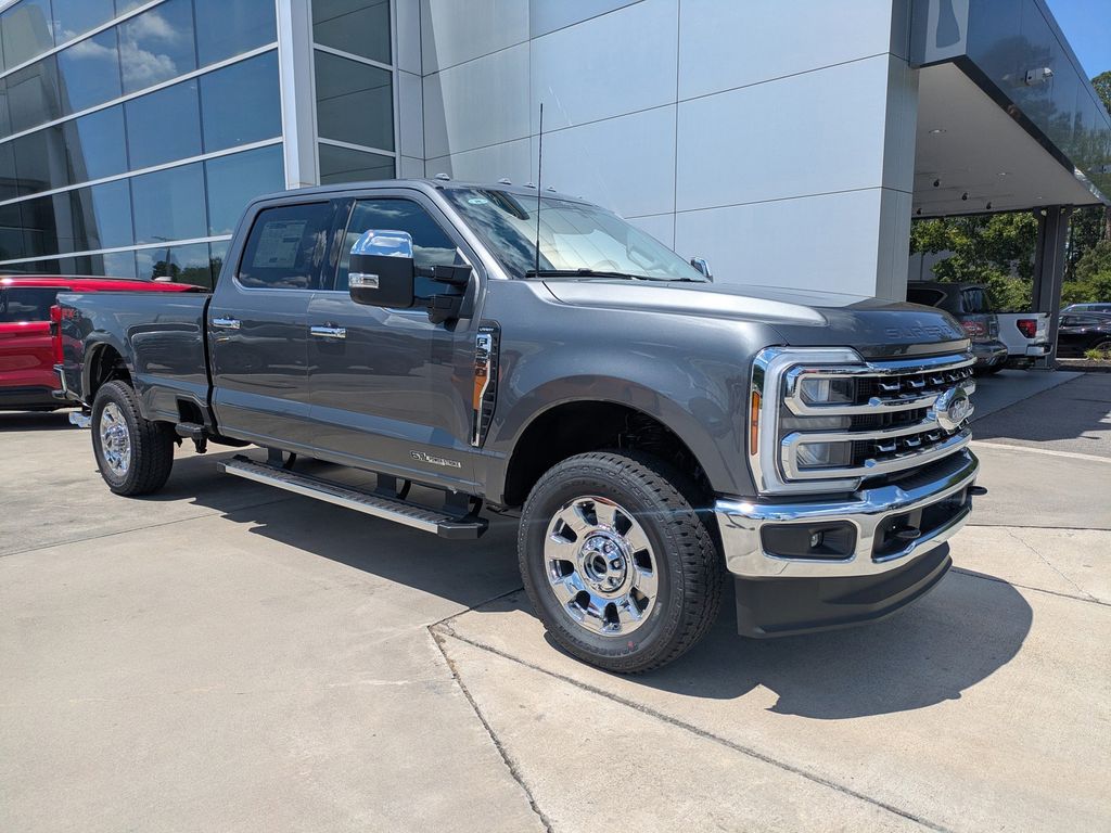 2026 Ford F-350 Super Duty LARIAT
