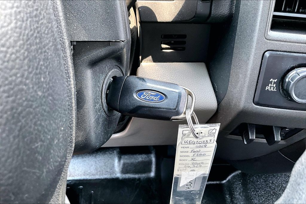 Used 2019 Ford Super Duty F-250 XL 4D Crew Cab