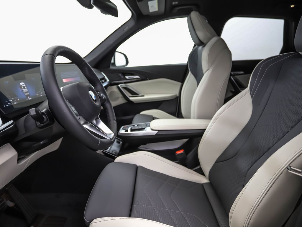 Thumbnail: 2026 BMW X1 - 10