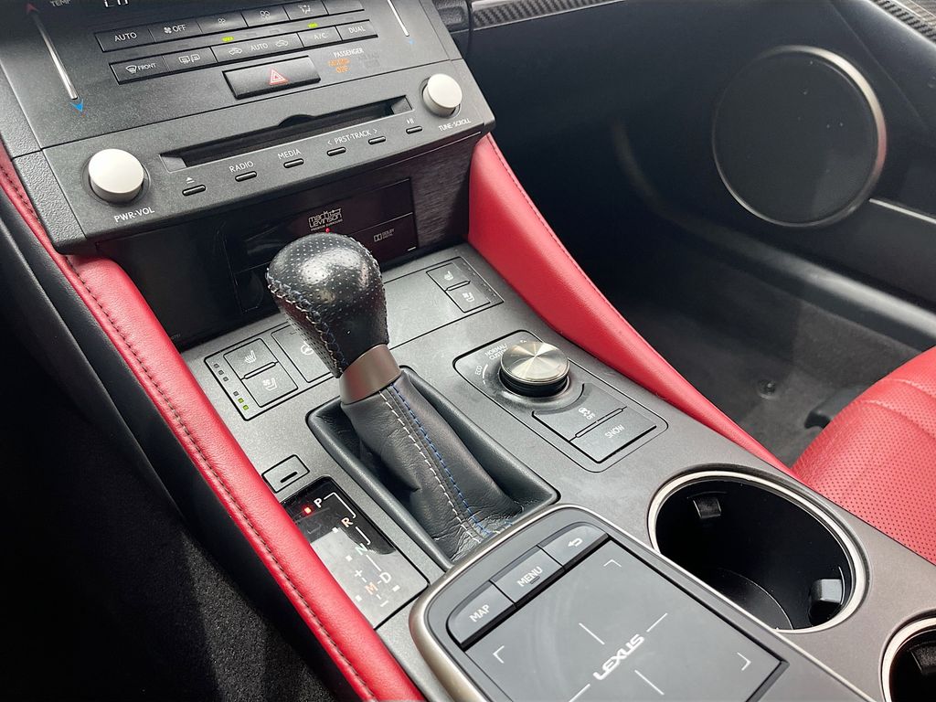 Used 2019 White Lexus F image 17