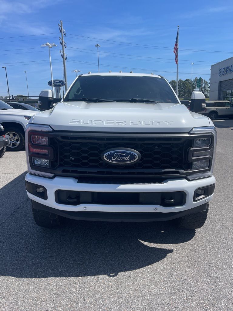2023 Ford F-350SD Lariat