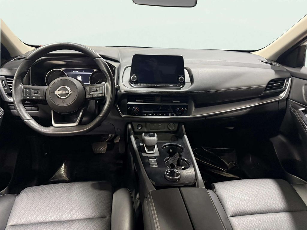Certified Used 2024 Everest White Pearl Nissan SV image 9