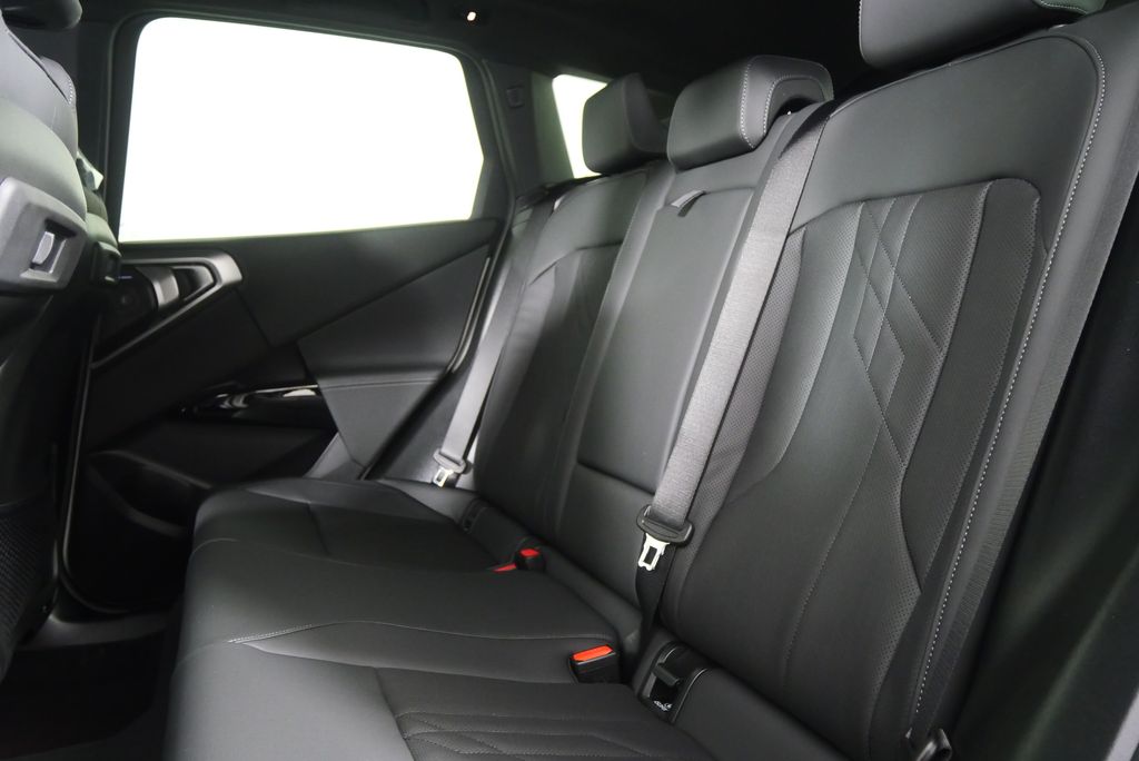 Thumbnail: 2026 BMW X3 - 16