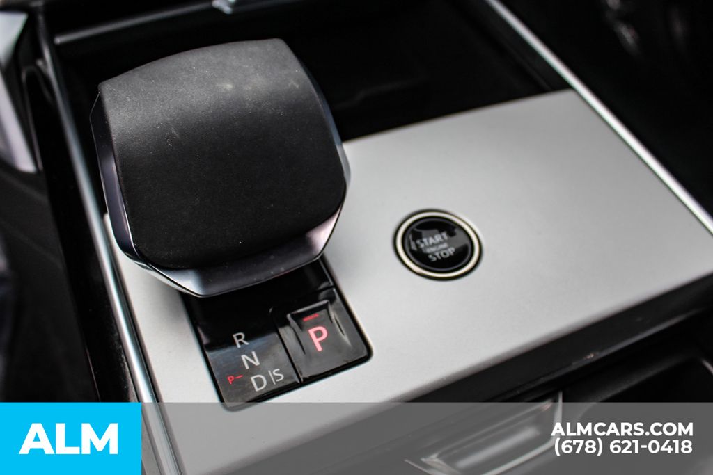Used 2024 Black Land Rover SE image 40