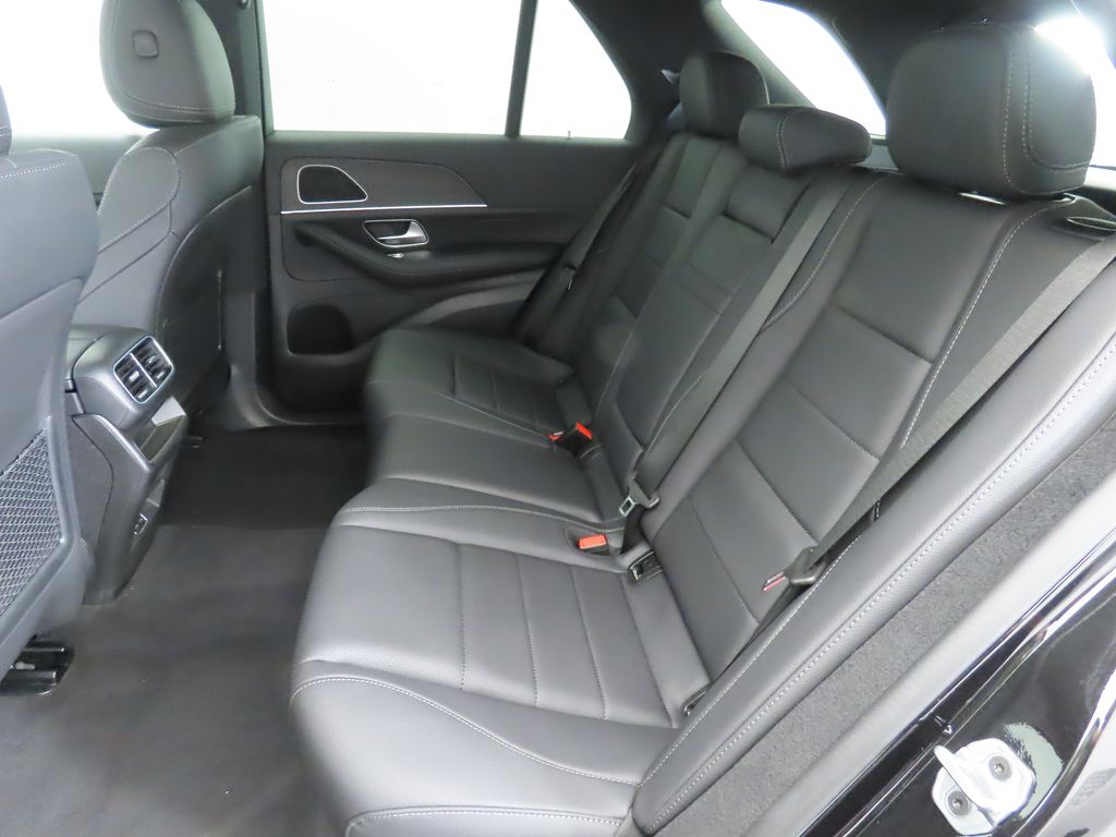 Thumbnail: 2026 Mercedes-Benz GLE - 21