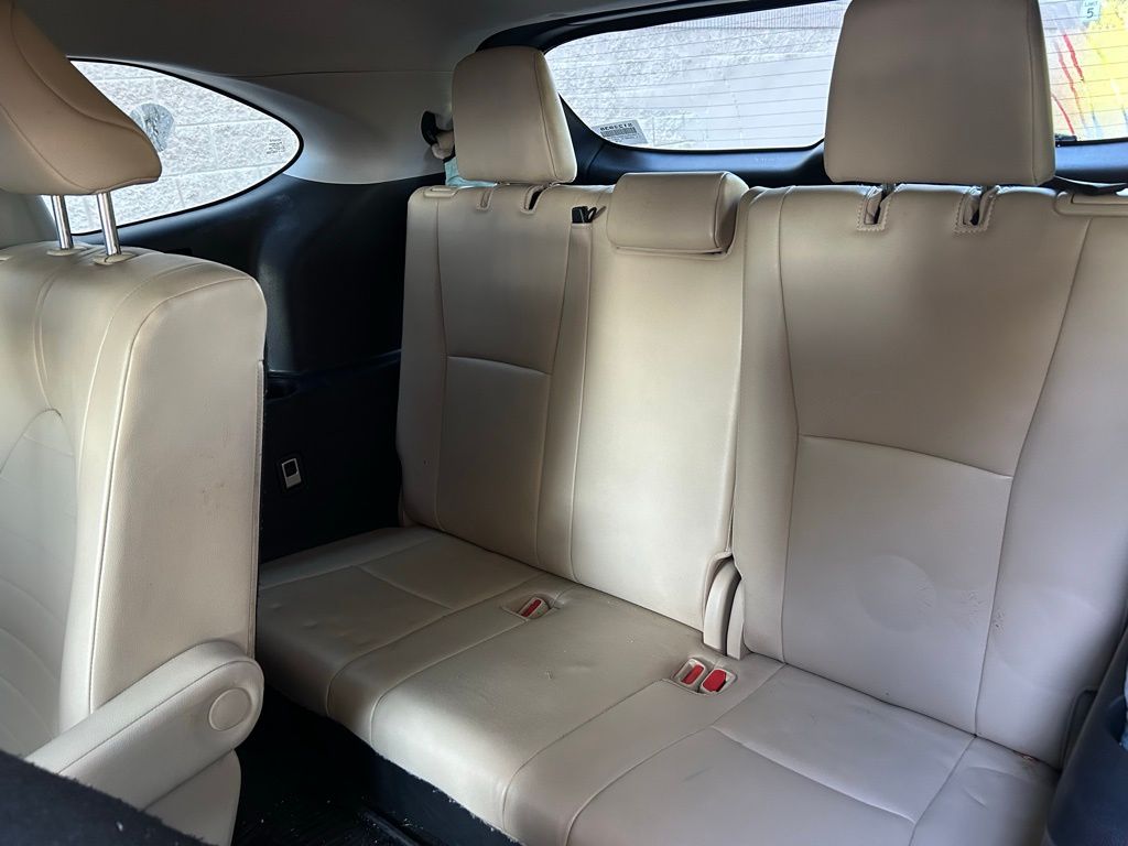 Thumbnail: 2022 Toyota Highlander - 13